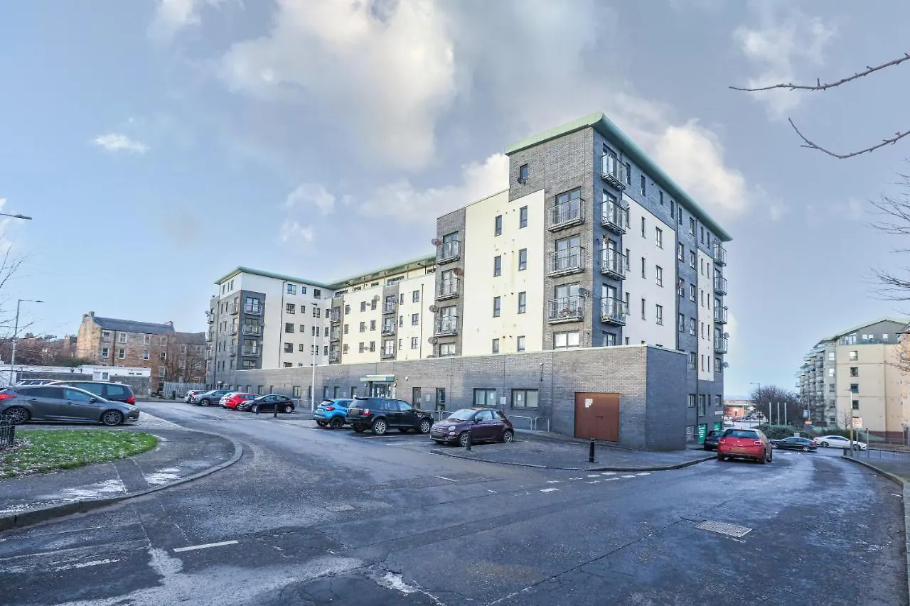 Waterfront Castle View 3 Bed Apartment Edinburgh 0*,